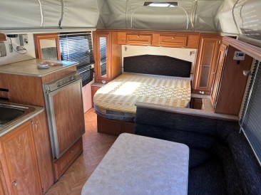 Coromal E 24 3